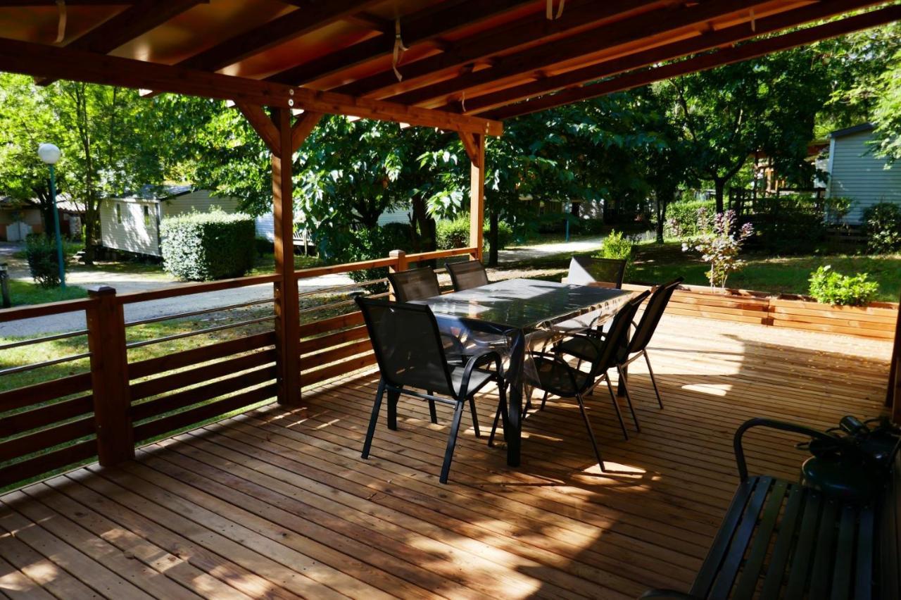 Camping Le Ventadour Meyras Экстерьер фото