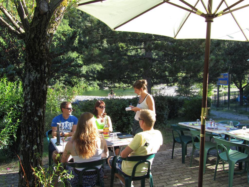 Camping Le Ventadour Meyras Экстерьер фото