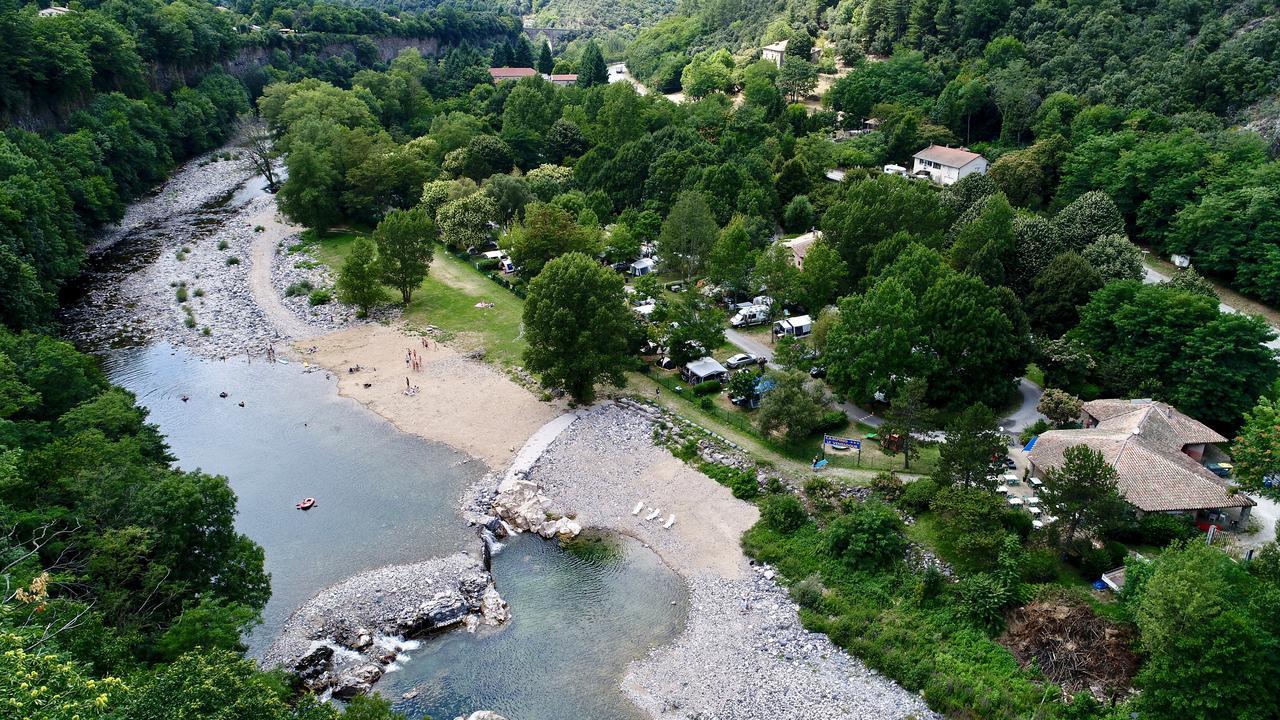 Camping Le Ventadour Meyras Экстерьер фото