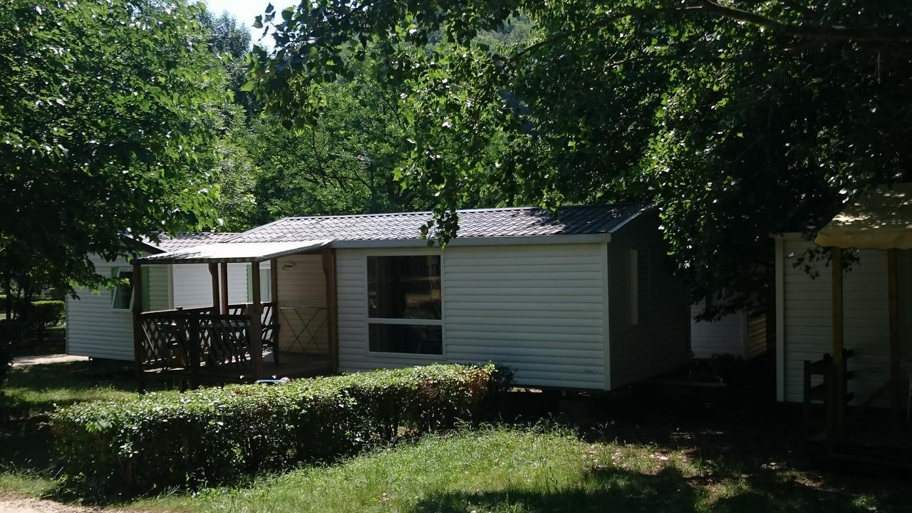 Camping Le Ventadour Meyras Экстерьер фото