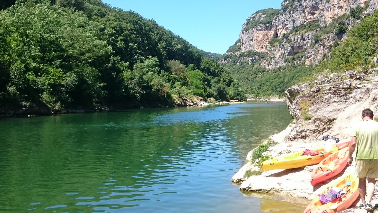 Camping Le Ventadour Meyras Экстерьер фото