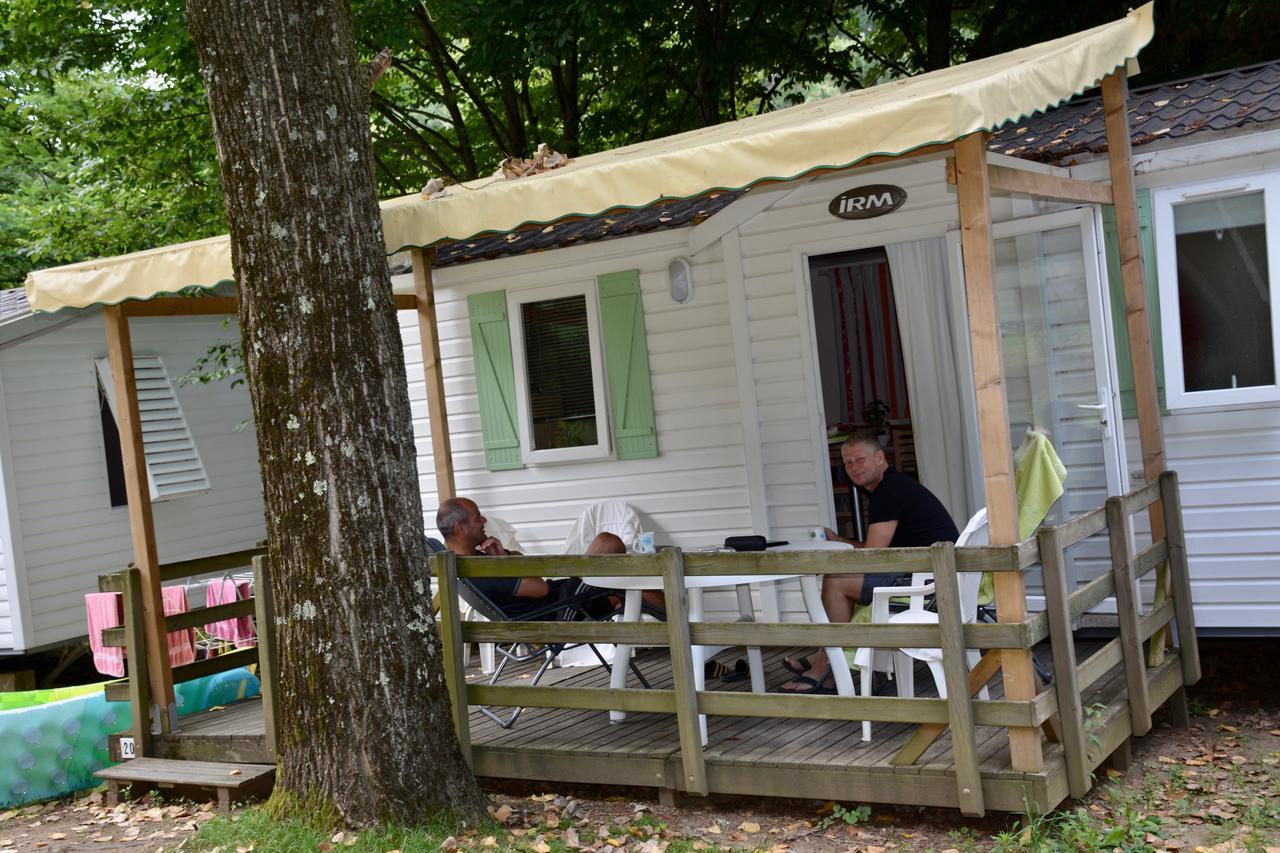 Camping Le Ventadour Meyras Экстерьер фото